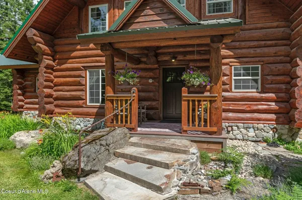 $1,795,000 | 1198 Mountain View Drive, Sandpoint, ID 83864