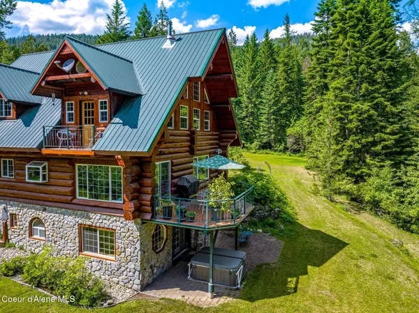 $1,795,000 | 1198 Mountain View Drive, Sandpoint, ID 83864