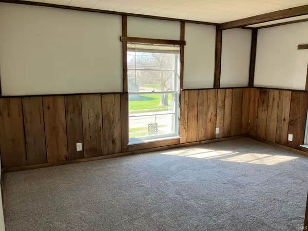 $121,500 | 306 East Main Street, Redkey, IN 47373
