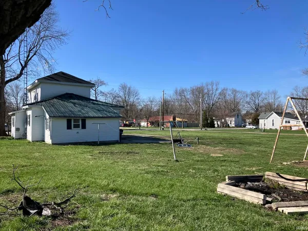 $121,500 | 306 East Main Street, Redkey, IN 47373