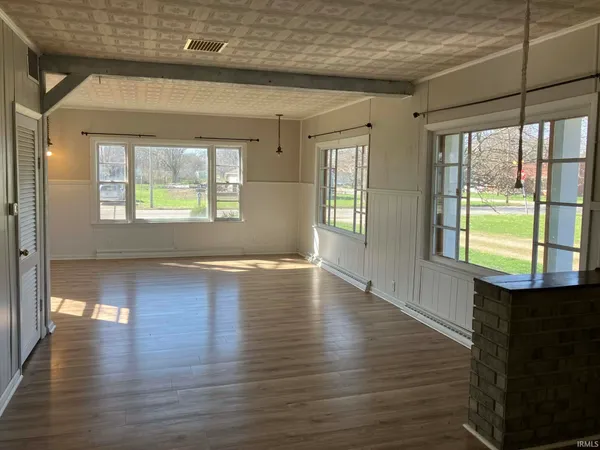 $121,500 | 306 East Main Street, Redkey, IN 47373