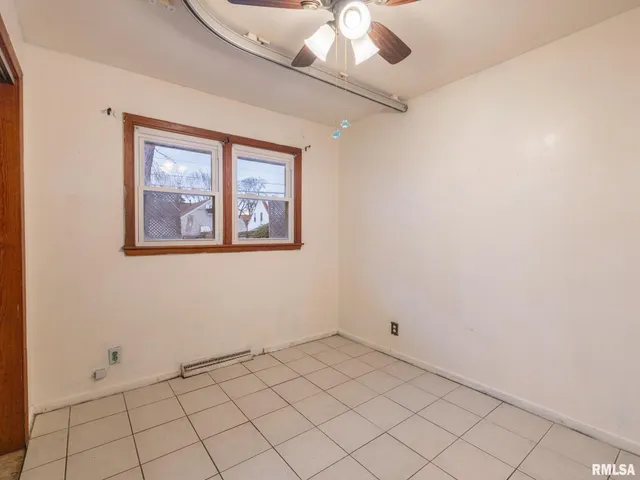 $74,900 | 1010 Black Street, Pekin, IL 61554