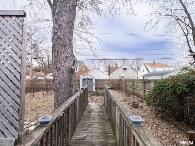 $74,900 | 1010 Black Street, Pekin, IL 61554