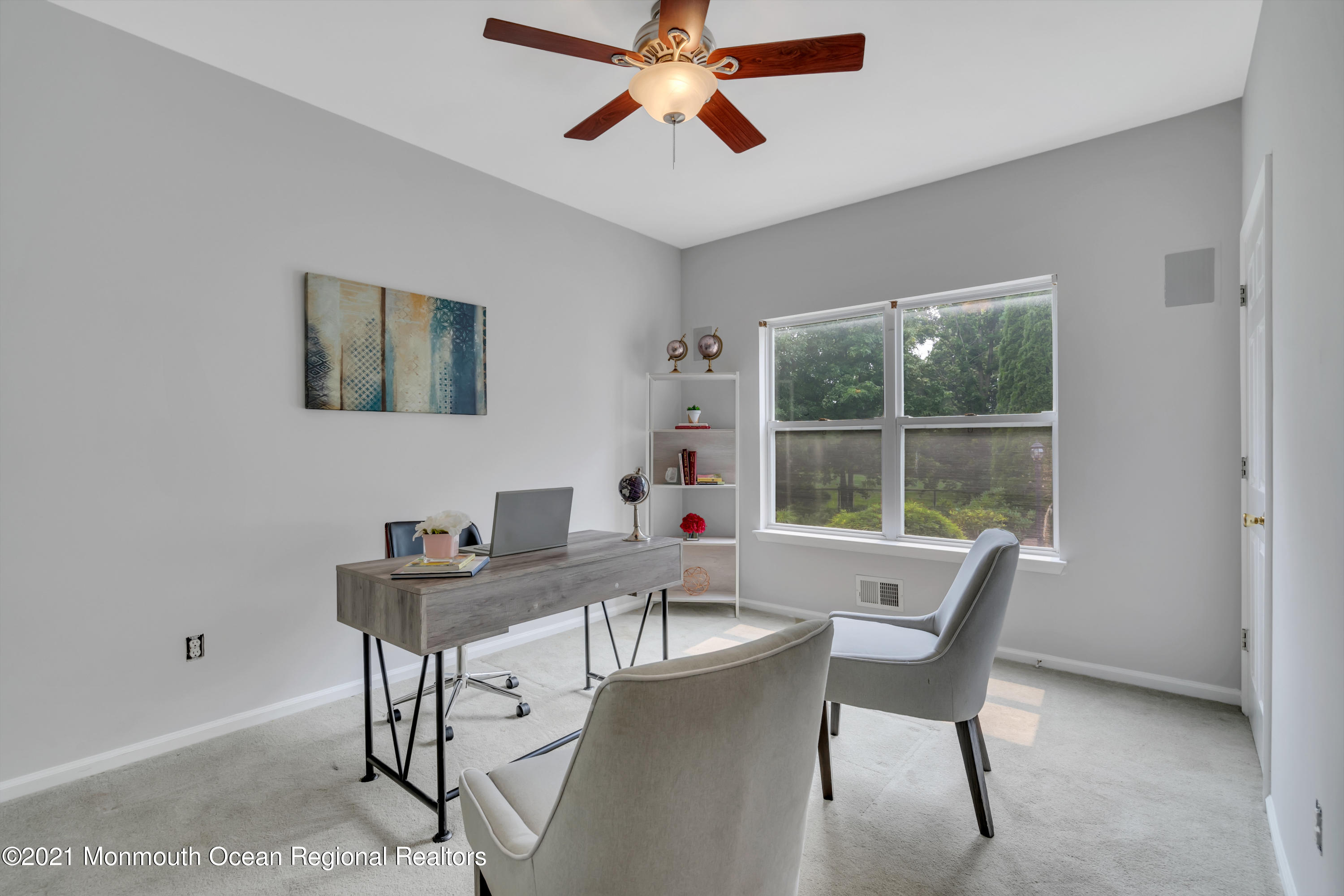 20 Highland Drive Jackson, NJ 08527 - Photo 27 of 62 a dining room with furniture and window