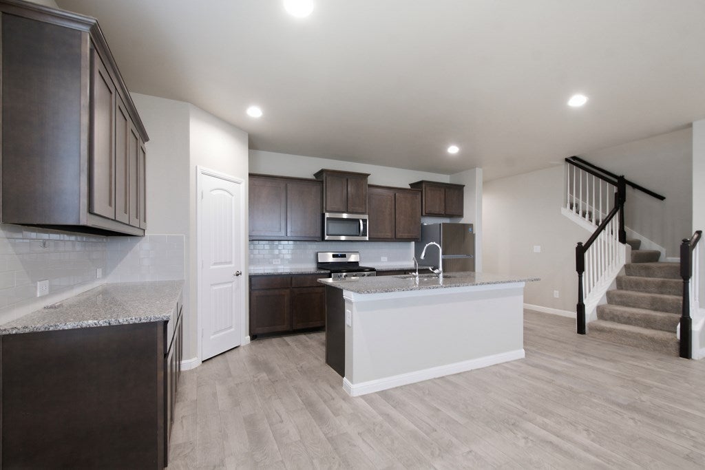 6102 Scaled Quail Road Midland, TX 79705 - Photo 16 of 53 Gallery Image 16