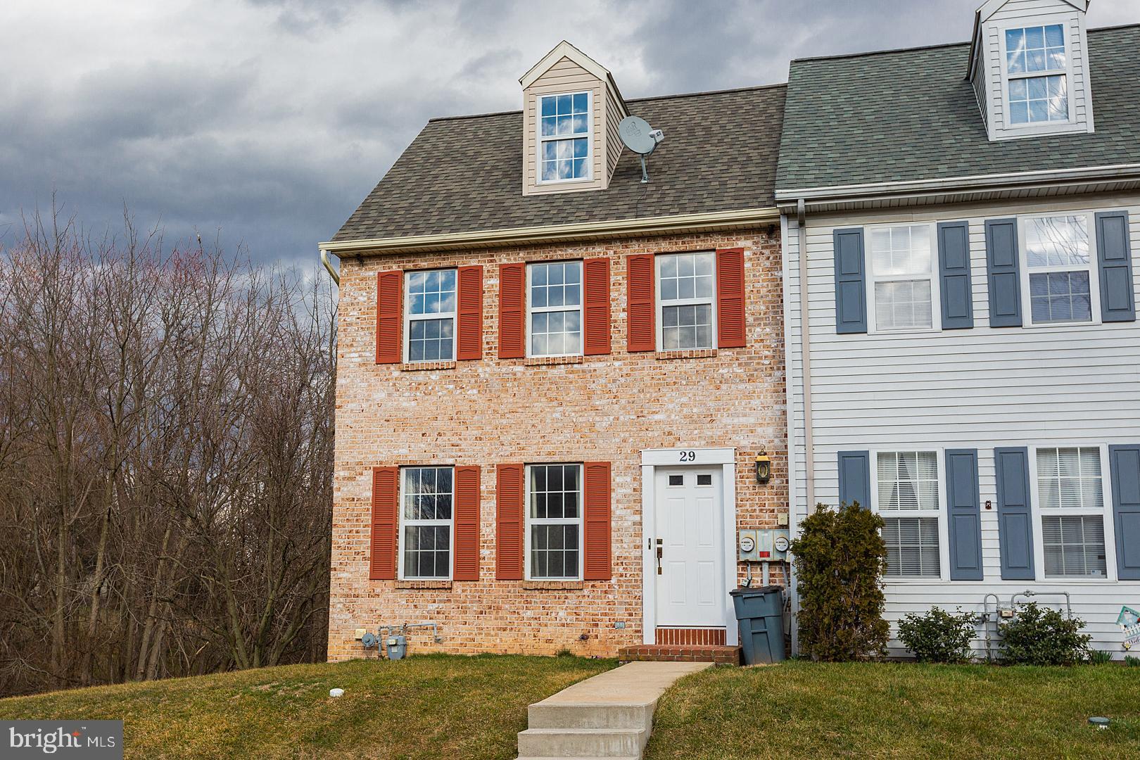 29 Pennwick Drive Lititz, PA 17543 - Photo 1 of 48