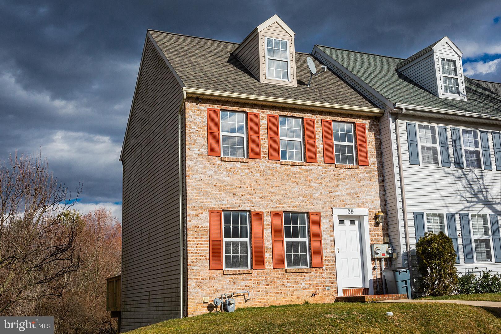 29 Pennwick Drive Lititz, PA 17543 - Photo 3 of 48