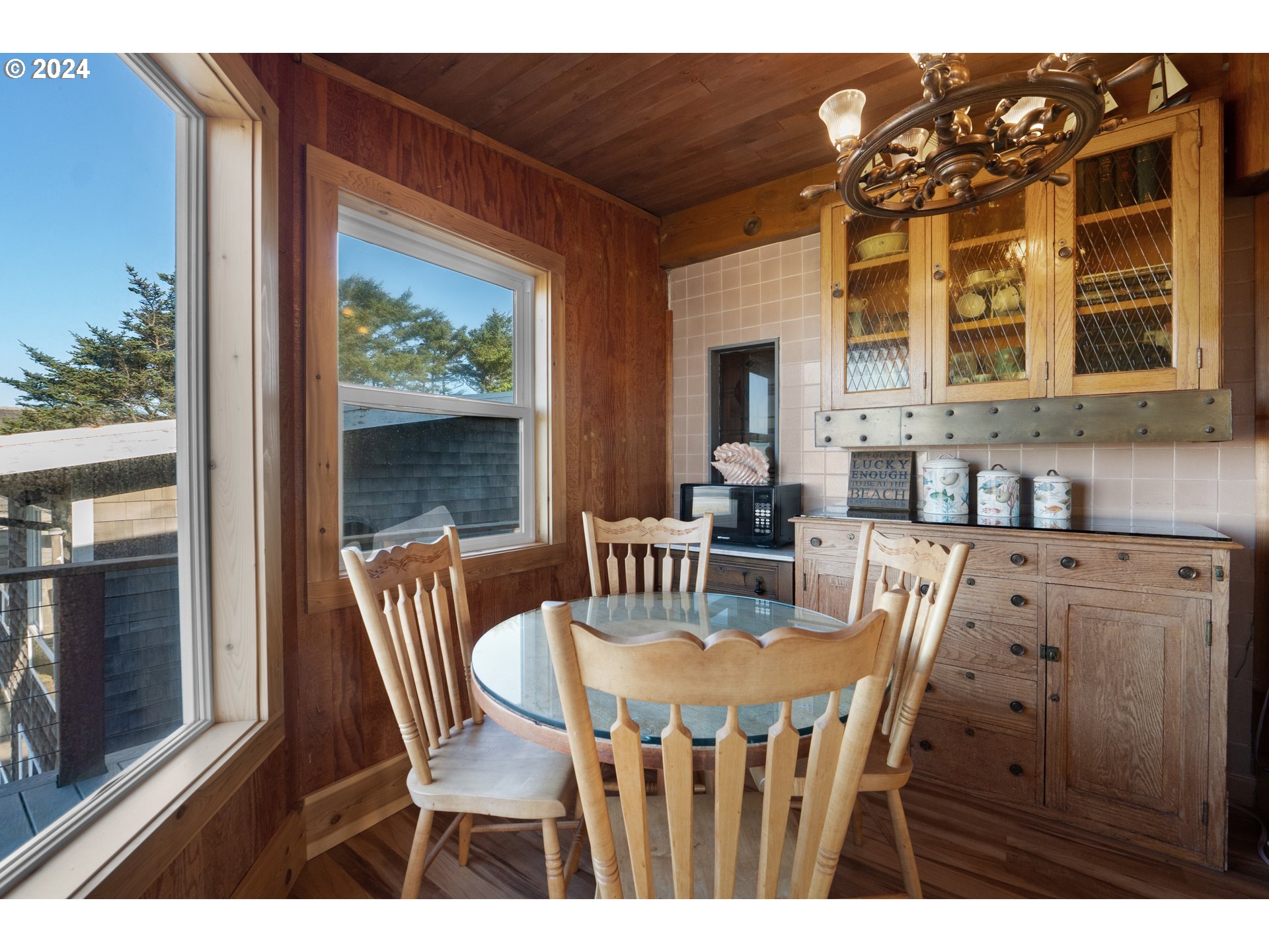 1807 North Prom Seaside, OR 97138 - Photo 17 of 48