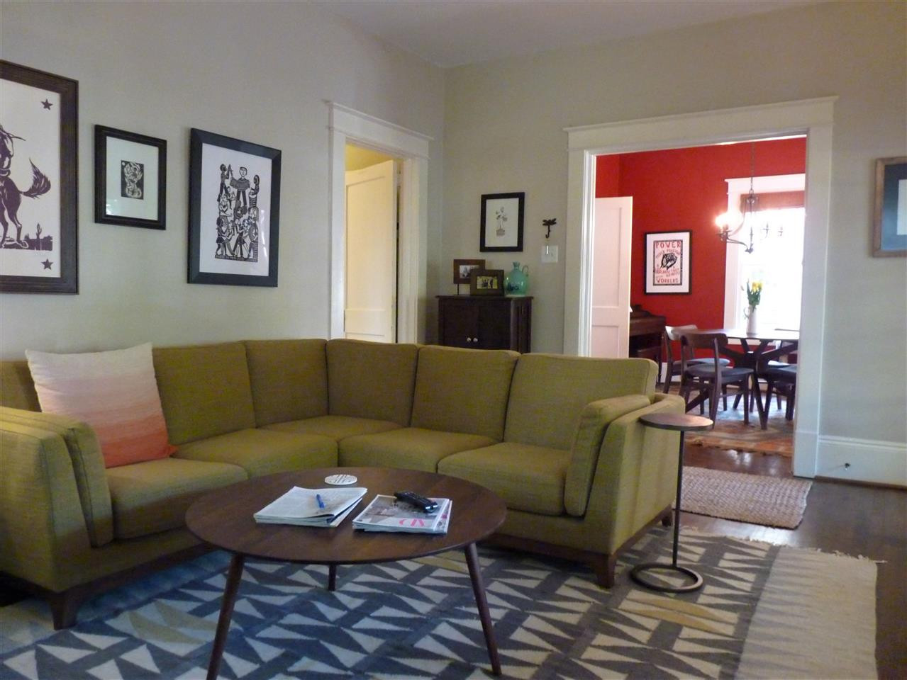 807 West South Street Raleigh, NC 27603 - Photo 4 of 30 Living Room