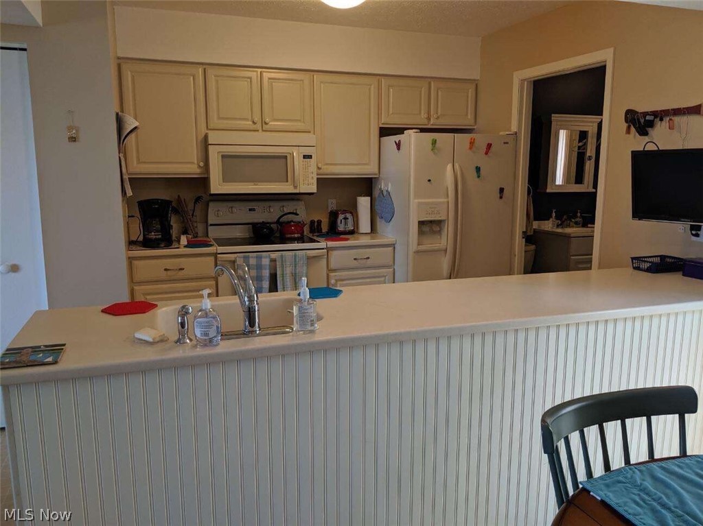 1371 Cleveland Road West, Unit B Huron, OH 44839 - Photo 4 of 13 Gallery Image 4