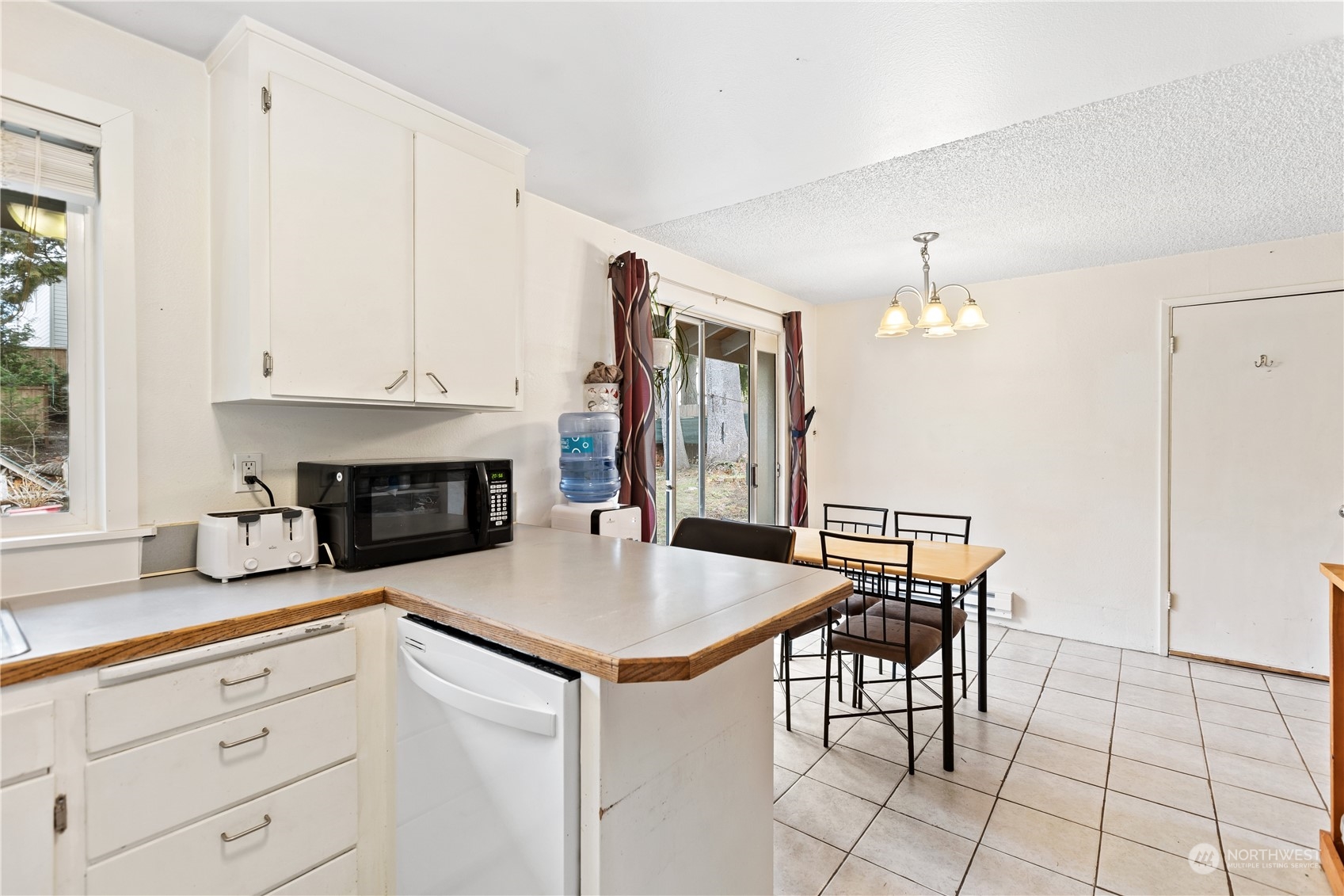 319 170th Place Southwest Bothell, WA 98012 - Photo 12 of 28