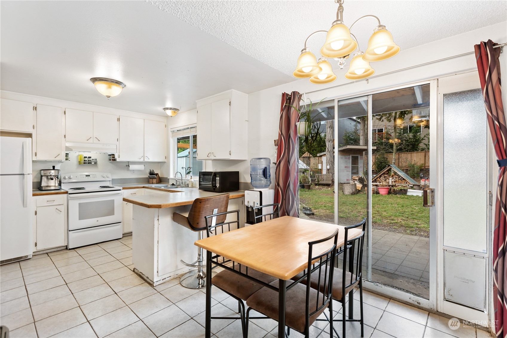 319 170th Place Southwest Bothell, WA 98012 - Photo 13 of 28