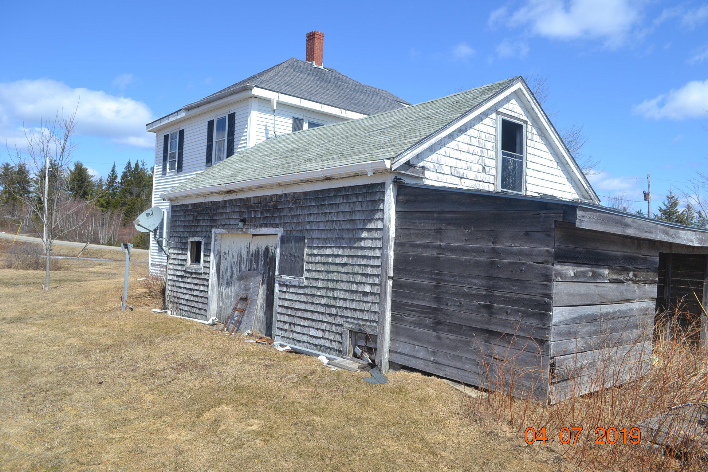 305 Sherman Road Robbinston, ME 04671 - Photo 5 of 11 5 right rear