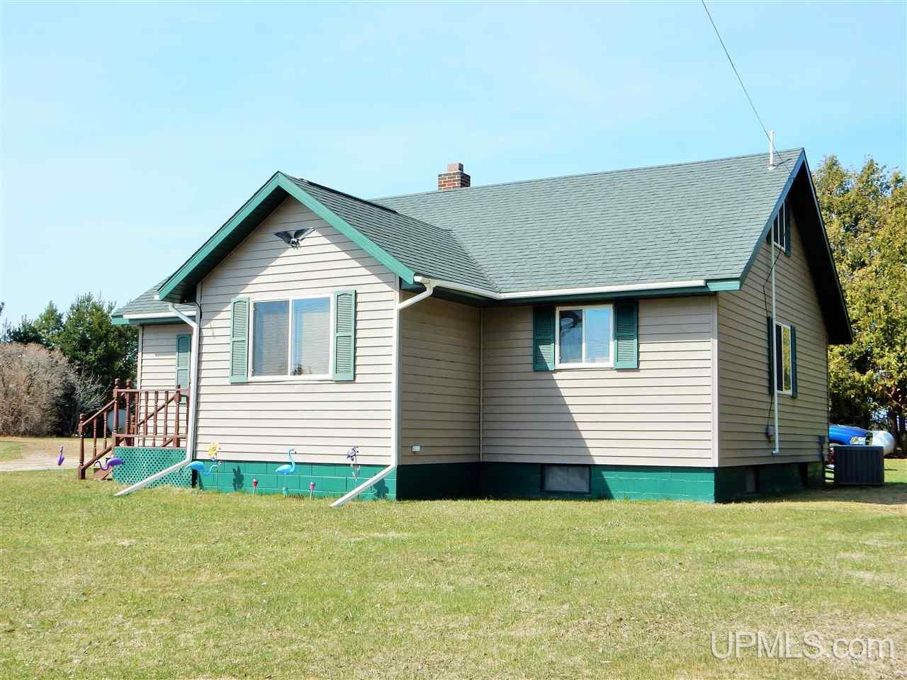 6563 .25 Road Garden, MI 49835 - Photo 6 of 30