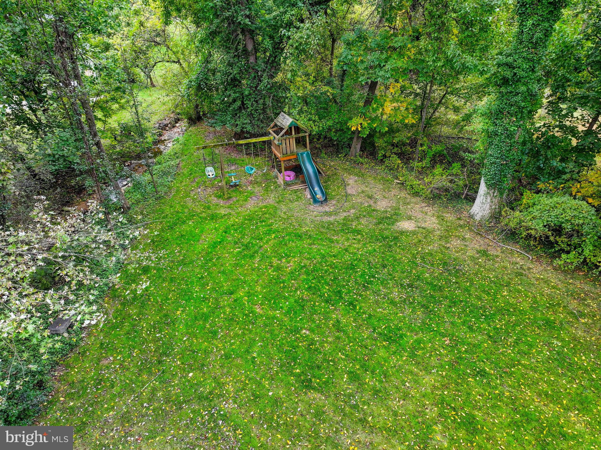 7920 Springway Road Baltimore, MD 21204 - Photo 40 of 49 a green field with lots of bushes