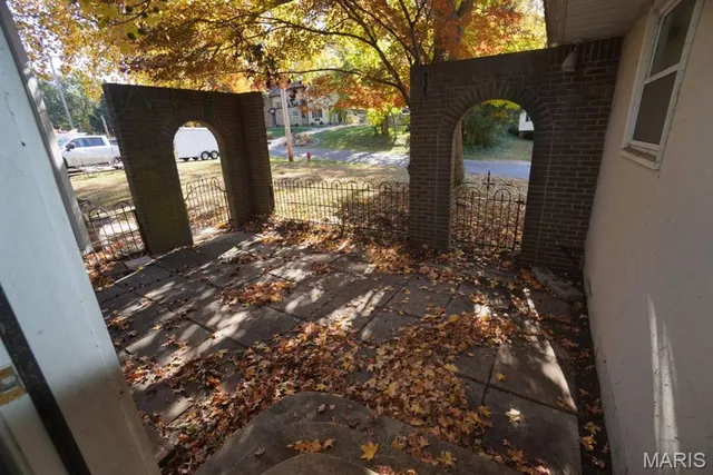 $300,000 | 114 Barnett Drive, Edwardsville, IL 62025