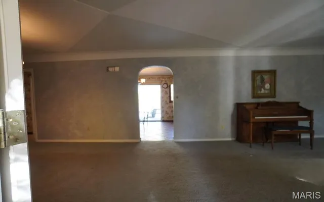 $300,000 | 114 Barnett Drive, Edwardsville, IL 62025