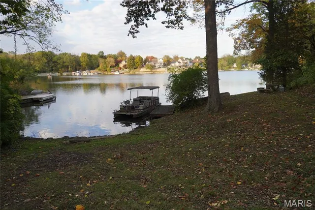 $300,000 | 114 Barnett Drive, Edwardsville, IL 62025