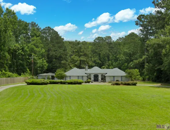 $447,000 | 1024 Hatchell Lane, Denham Springs, LA 70726