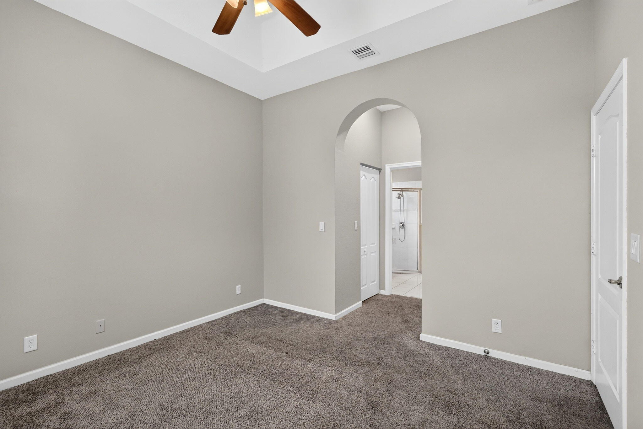 6305 Spring Lake Terrace Fort Pierce, FL 34951 - Photo 15 of 32 15-web-or-mls-7R7A2196