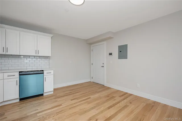 $3,200 | 539 Front Street, Unit 4D, Hempstead, NY 11550