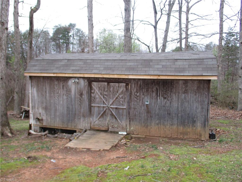 4754 New Walkertown Road Walkertown, NC 27051 - Photo 20 of 22 Gallery Image 20