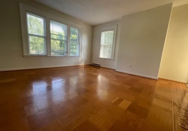 $4,295 | 600 Washington Street, Unit 5, Wellesley, MA 02482