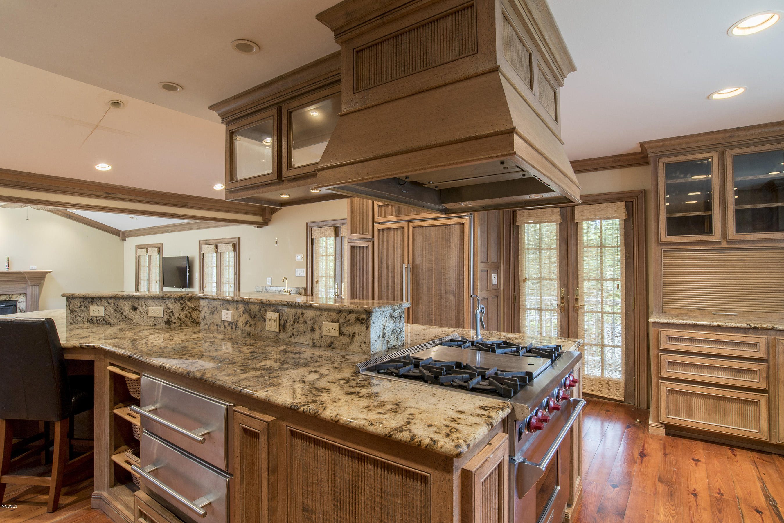 12137 Hickman Road Biloxi, MS 39532 - Photo 12 of 42 DSC_9370