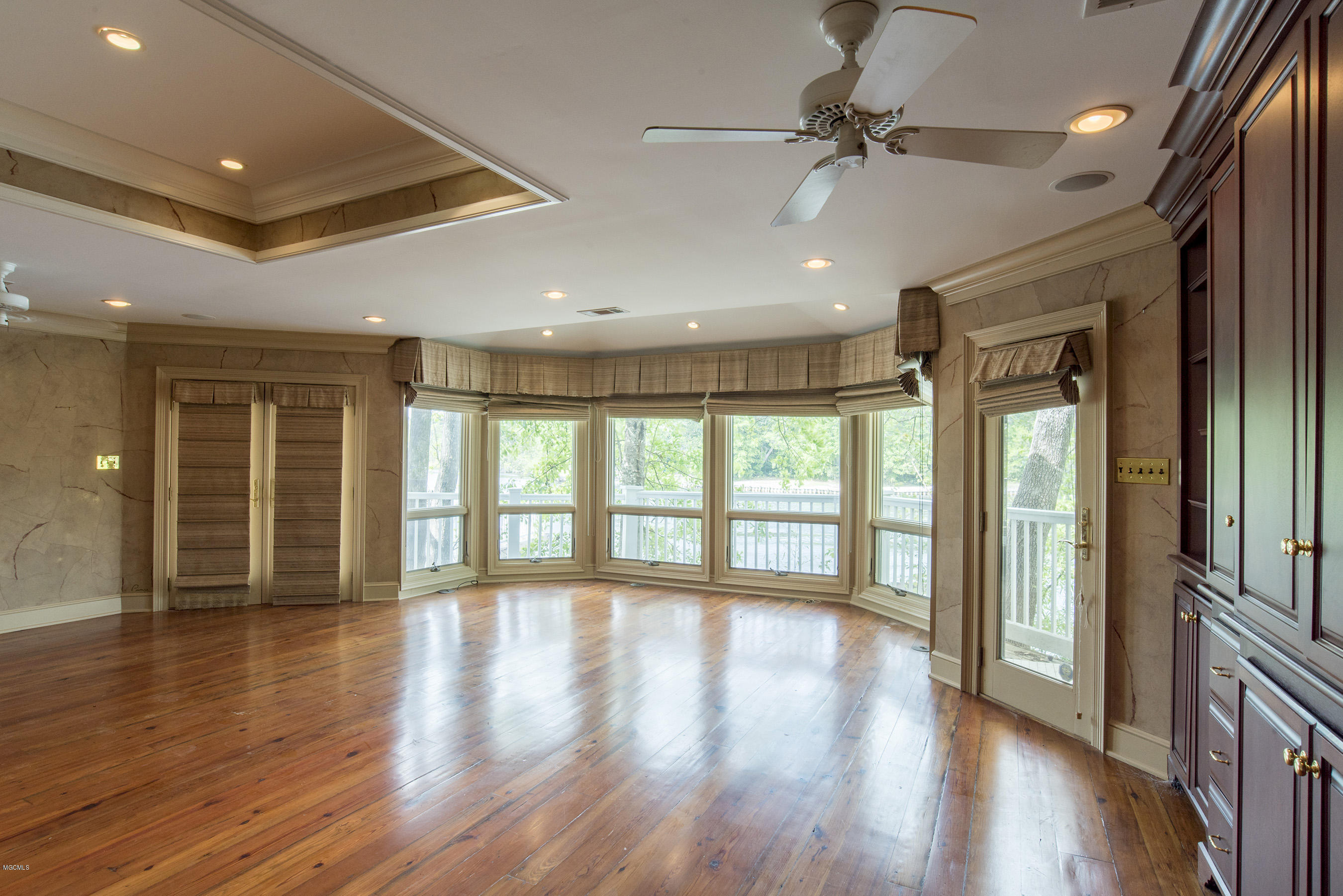 12137 Hickman Road Biloxi, MS 39532 - Photo 29 of 42 DSC_9430