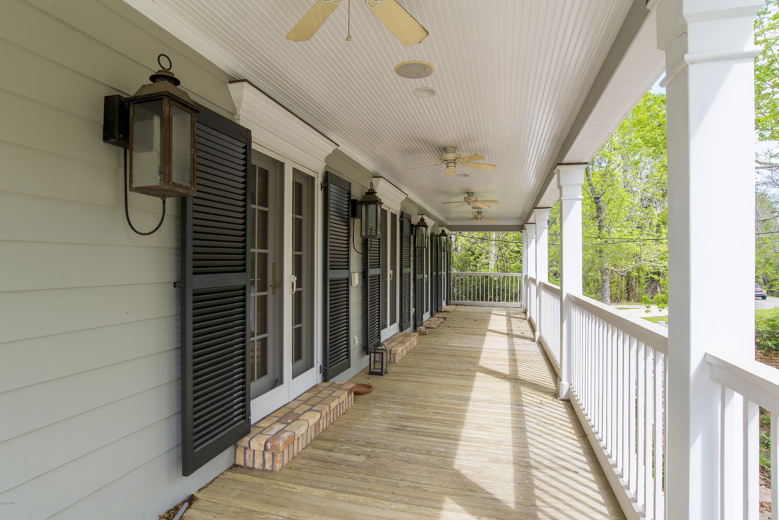 12137 Hickman Road Biloxi, MS 39532 - Photo 33 of 42 DSC_9444