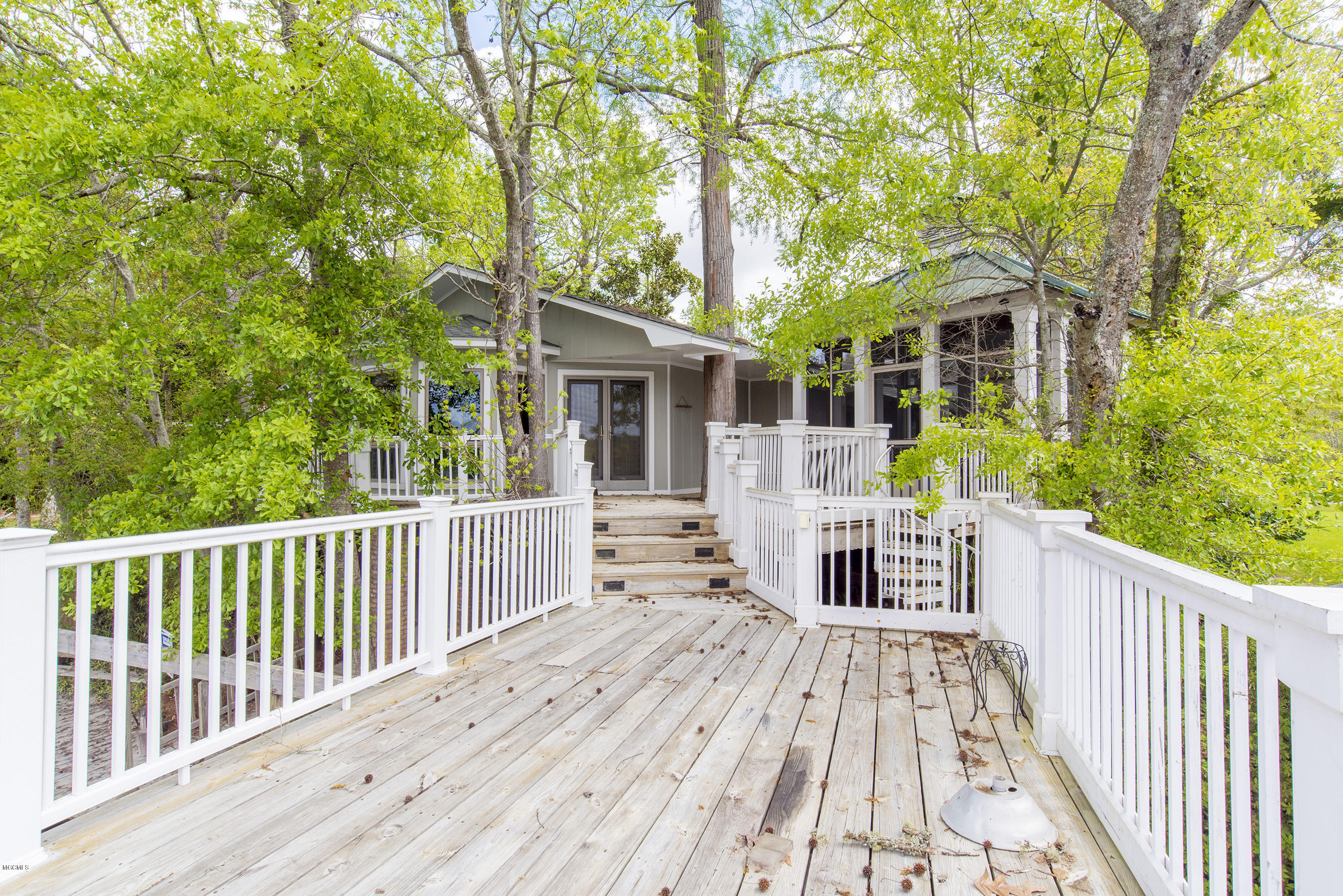 12137 Hickman Road Biloxi, MS 39532 - Photo 38 of 42 DSC_9462