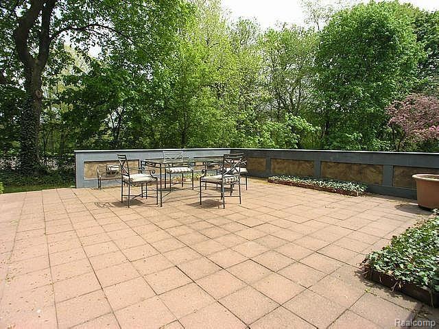 231 Concord Road Bloomfield Hills, MI 48304 - Photo 7 of 14 TERRACE