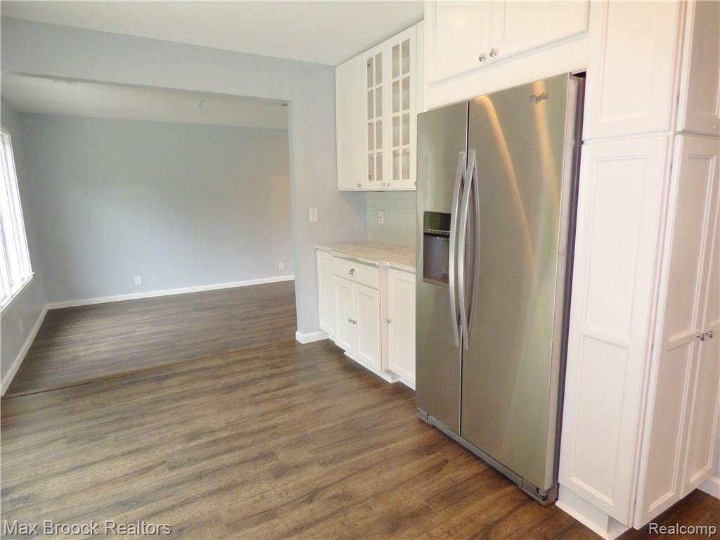 3318 Winchester Road West Bloomfield, MI 48322 - Photo 9 of 28