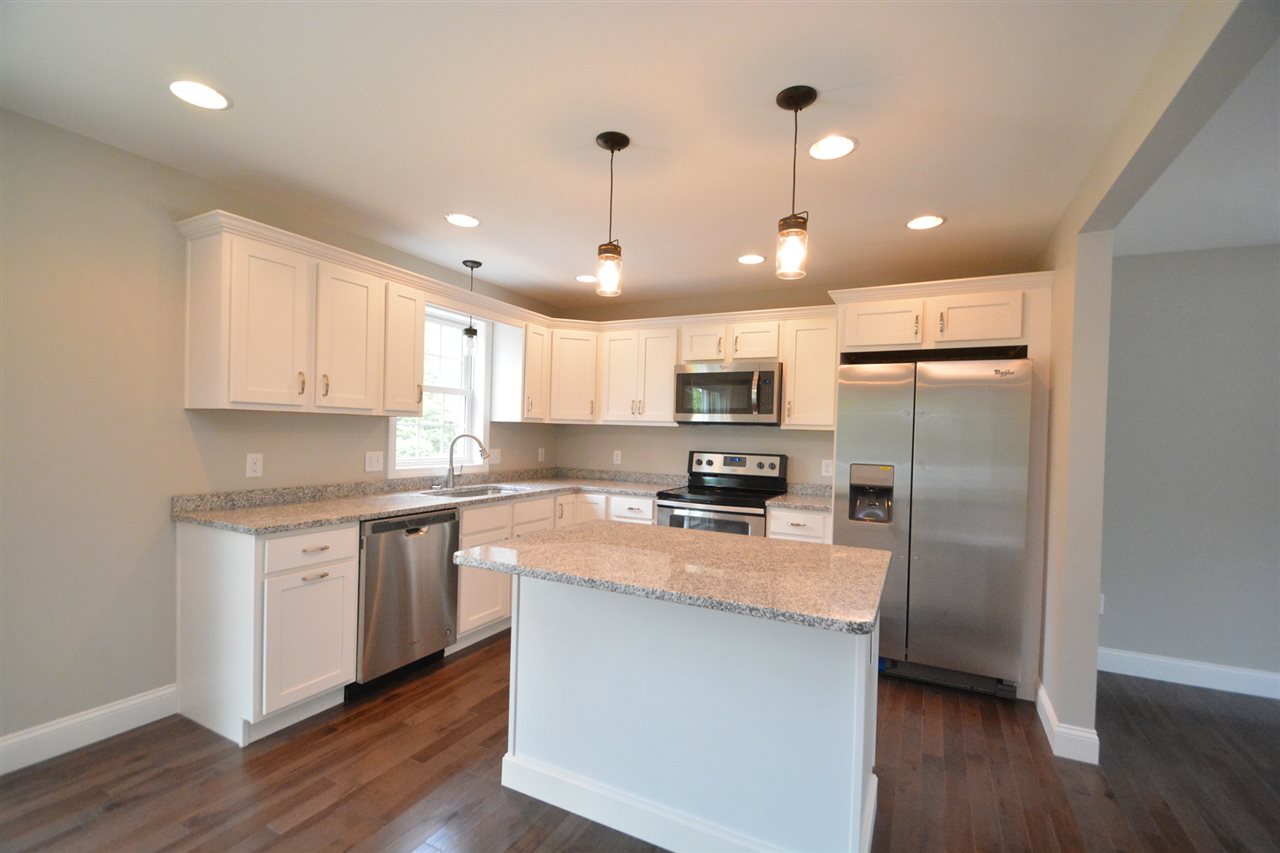 44 Constitution Way, Unit LOT 8 Rochester, NH 03867 - Photo 4 of 40
