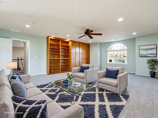 $699,950 | 1077 Southeast Dogwood Lane, Gresham, OR 97080