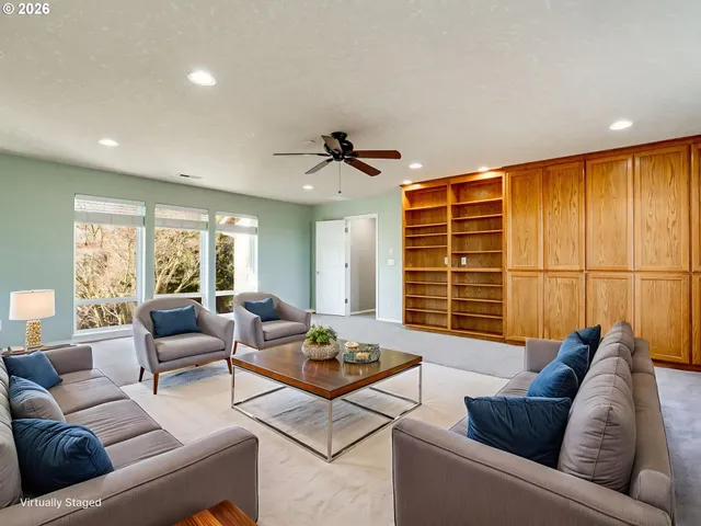 $699,950 | 1077 Southeast Dogwood Lane, Gresham, OR 97080