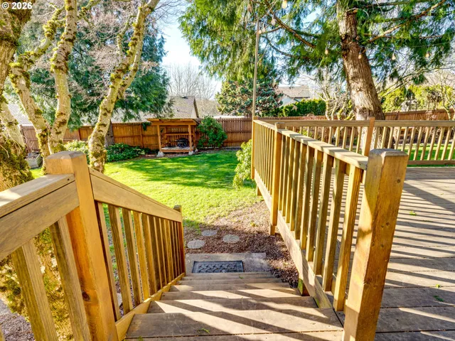 $699,950 | 1077 Southeast Dogwood Lane, Gresham, OR 97080