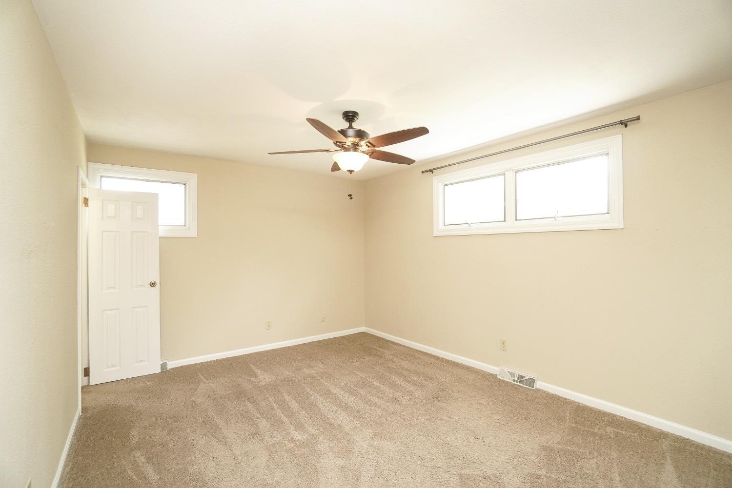 2566 Cross Country Road Beavercreek, OH 45431 - Photo 19 of 50