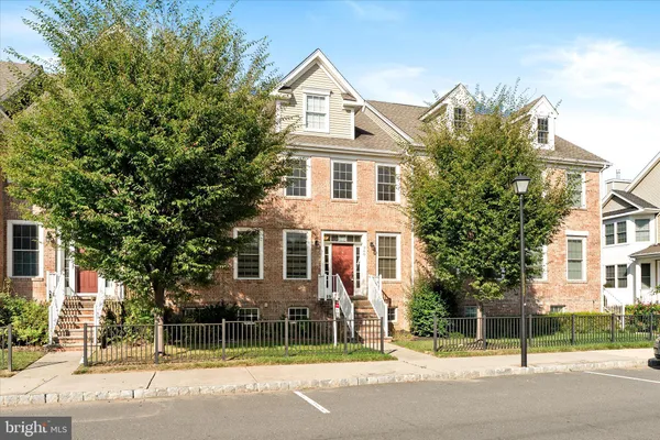 $675,000 | 260 Gordon Road, Robbinsville, NJ 08691