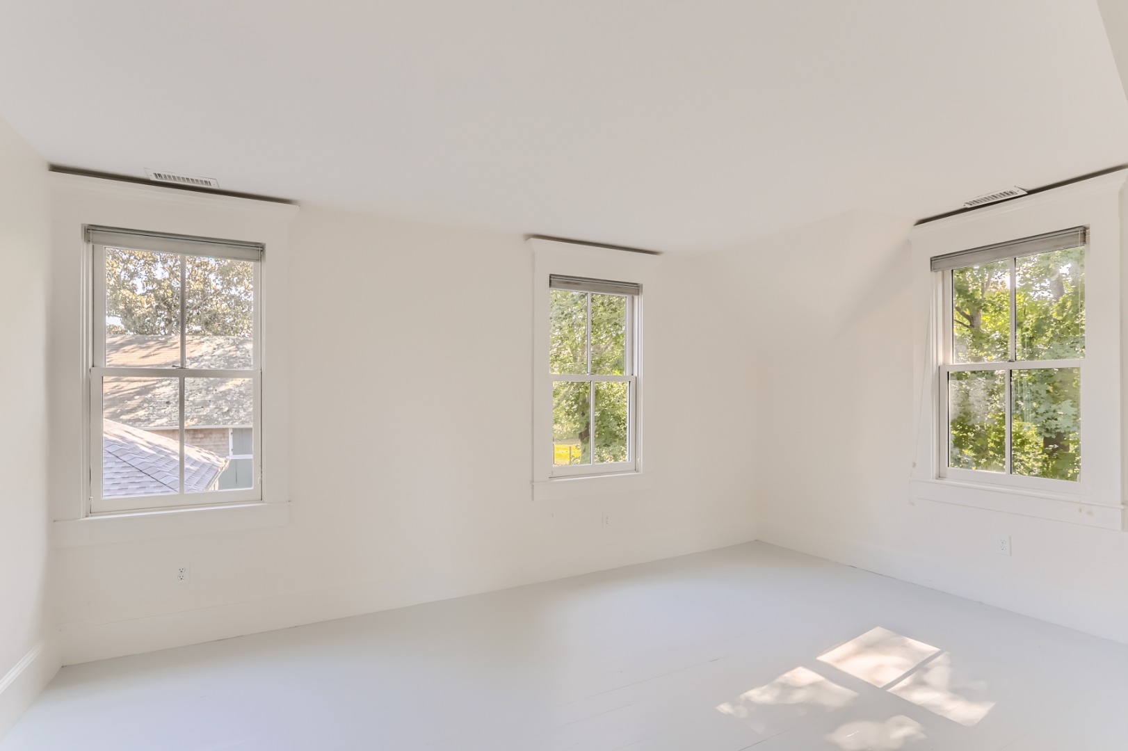 16 S Road Chilmark, MA 02535 - Photo 27 of 50 an empty room with windows