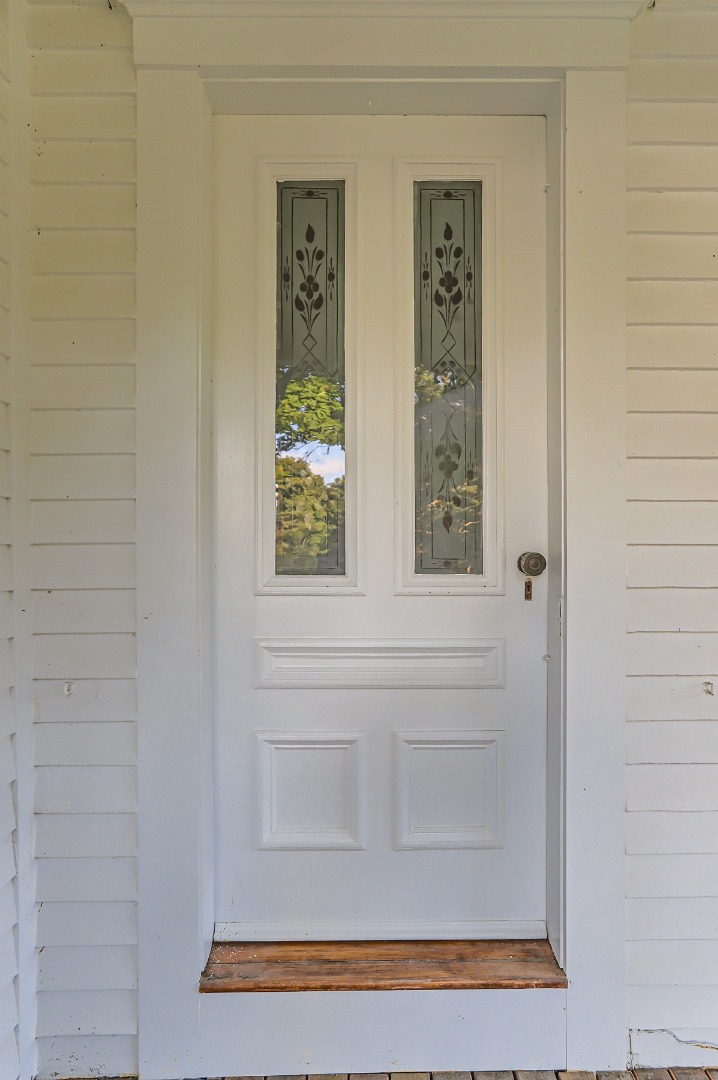 16 S Road Chilmark, MA 02535 - Photo 50 of 50 a bathroom with a bathtub and shower