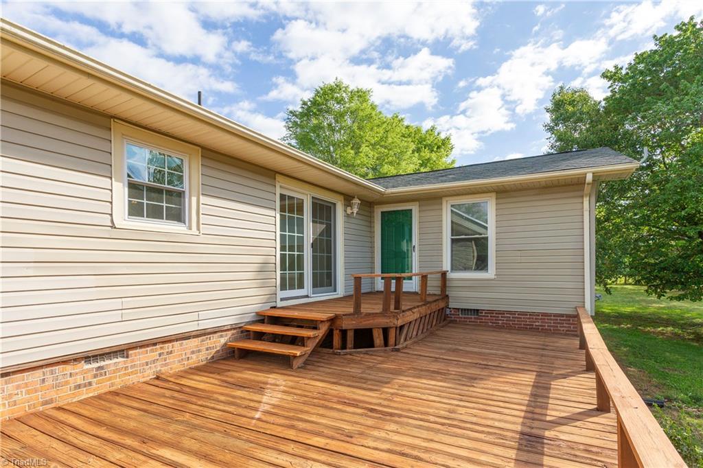 7340 Highway 700 Ruffin, NC 27326 - Photo 26 of 30 Back Deck