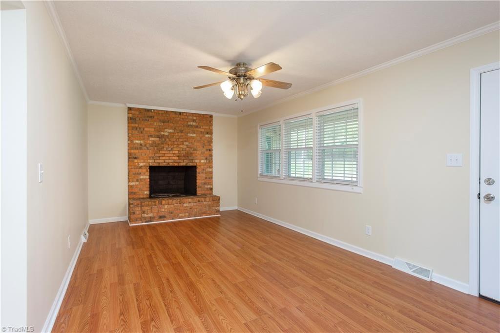 7340 Highway 700 Ruffin, NC 27326 - Photo 6 of 30 Living Room