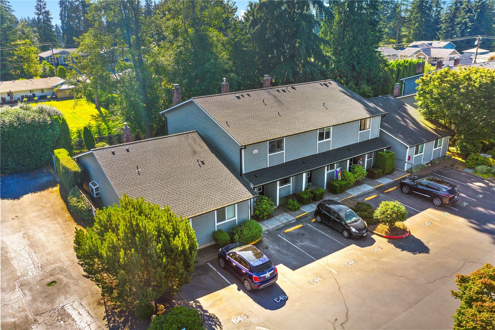 21527 4th Avenue West, Unit C44 Bothell, WA 98021 - Photo 34 of 40 a view of a patio in backyard