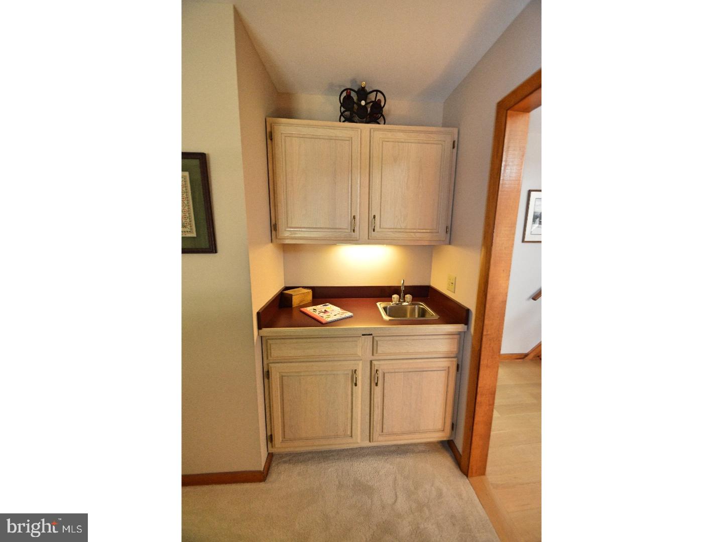 946 Lieds Road Coatesville, PA 19320 - Photo 14 of 25 Wet Bar