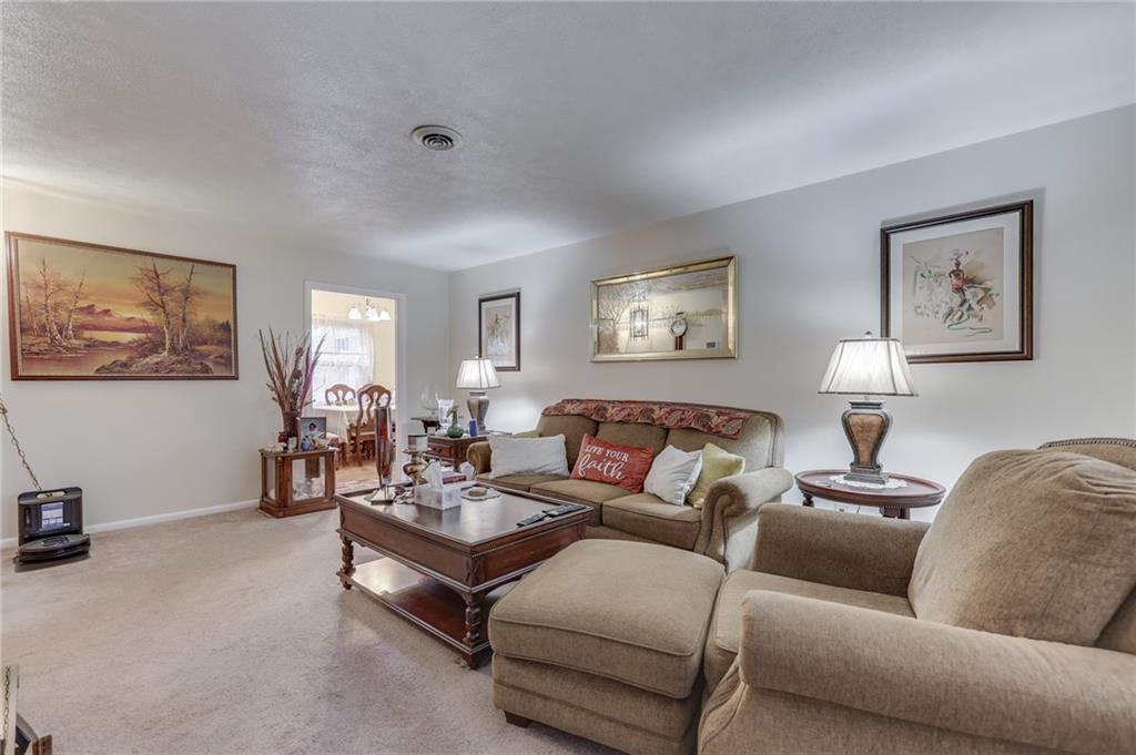 1033 North Shortridge Road Indianapolis, IN 46219 - Photo 5 of 30 Gallery Image 5