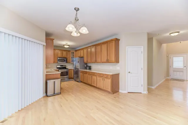 $404,999 | 11920 Winterberry Lane, Plainfield, IL 60585