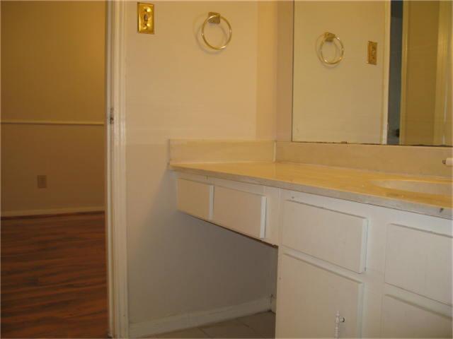 2100 Tanglewilde Street, Unit 680 Houston, TX 77063 - Photo 8 of 11