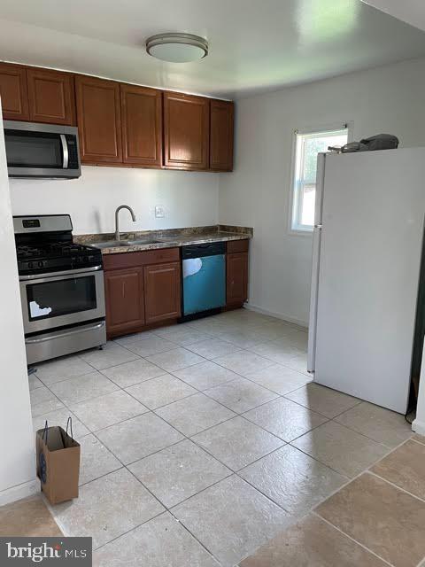 7746 Frederick Road Hyattsville, MD 20784 - Photo 3 of 7 Gallery Image 3