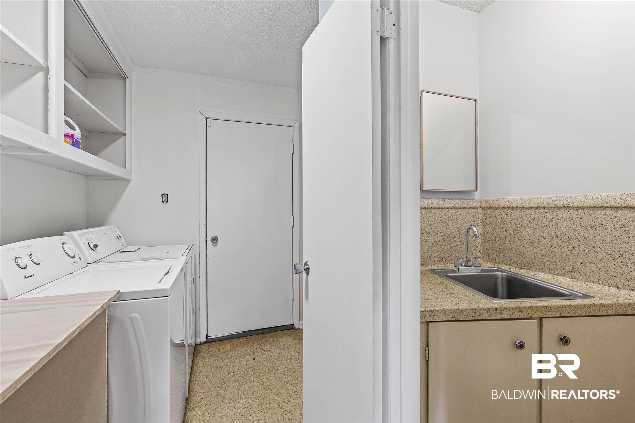 20604 Hadley Road Foley, AL 36535 - Photo 16 of 33 Laundry features a mud room